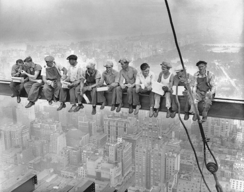 'Lunchtime atop a skyscraper', 1932