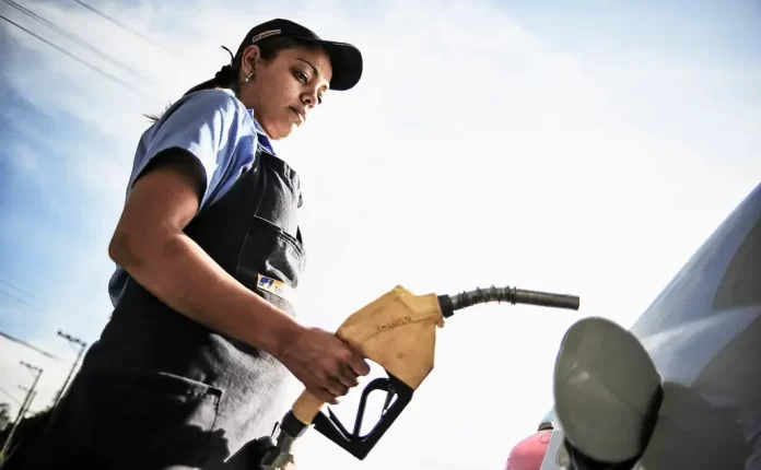 GDF aumenta diesel, reduz gás de cozinha e mantém gasolina estável